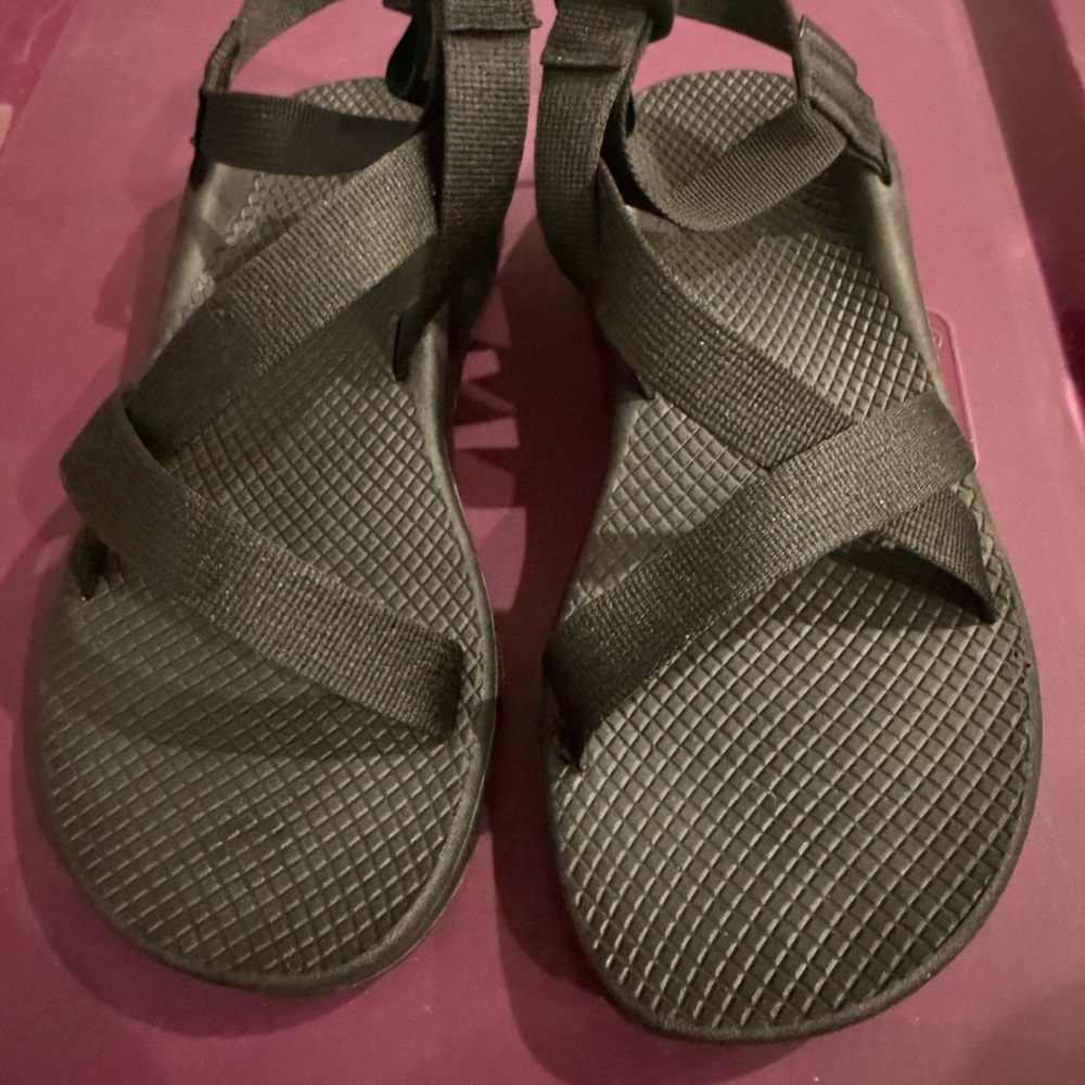 NIB Chaco Unisex ZCloud Solid Black Sandals Women Size 9 Men Size 7.5
